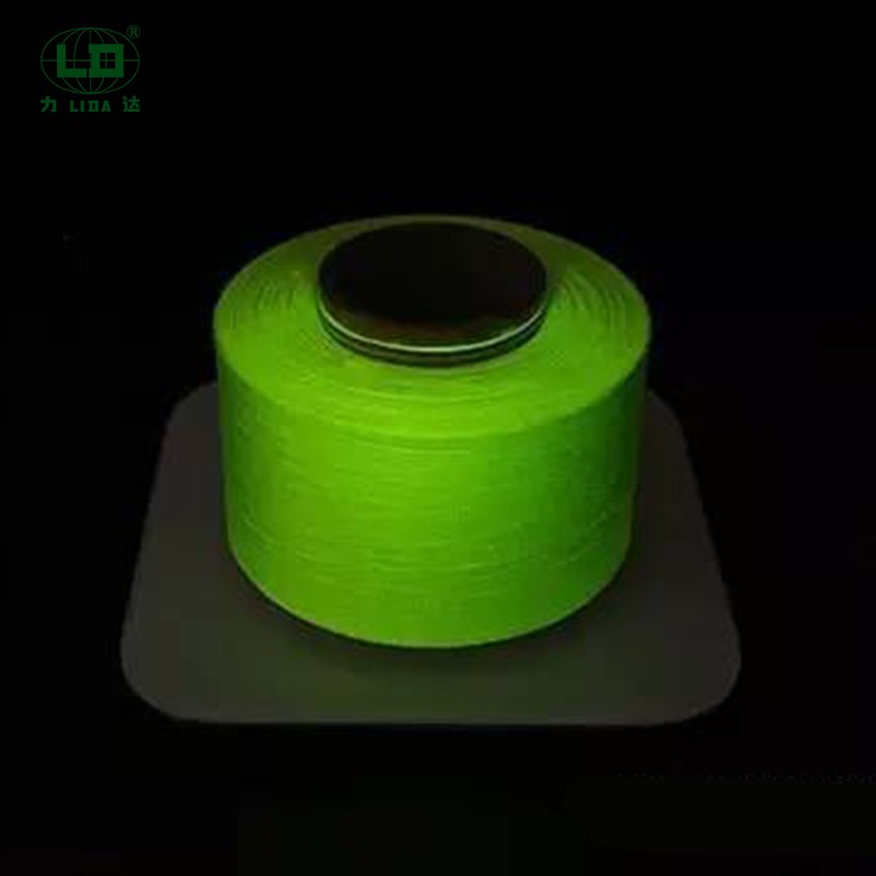 Qu'est-ce qu'un filament polyester haute ténacité et faible retrait et pourquoi est-il essentiel pour les applications industrielles